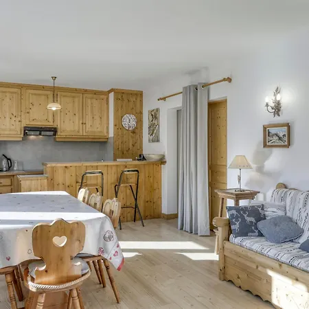 Apartment 2 Confortable, Balcon, Ascenseur, En Plein Centre De Megeve, Animaux Admis - Fr-1-453-107 *