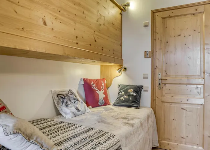 2 En Centre-ville A Avec Balcon Et Wifi - Fr-1-453-107 * Megève